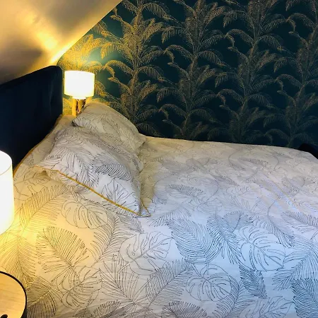 Au Pied Du Circuit Des 24h, Chez Celine *